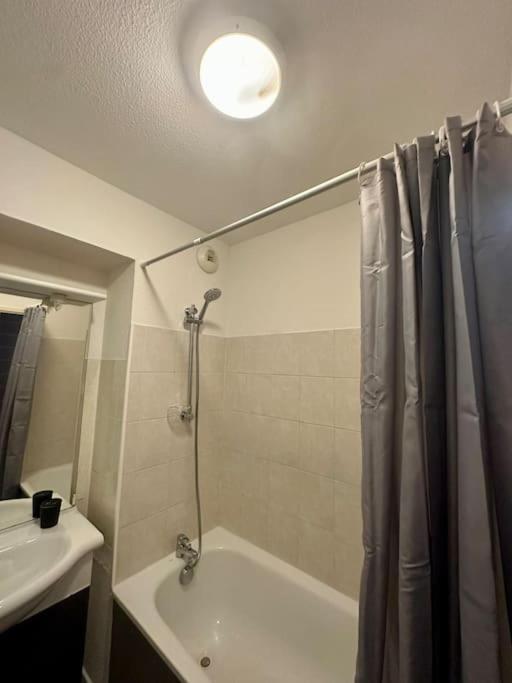 Lourdes Home Ngoại thất bức ảnh